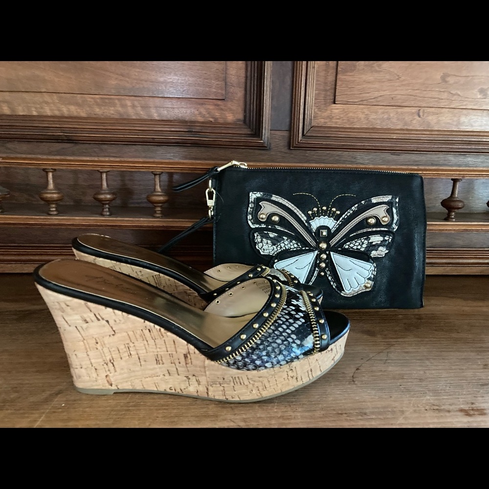 Sandals - Picture 7 of 8